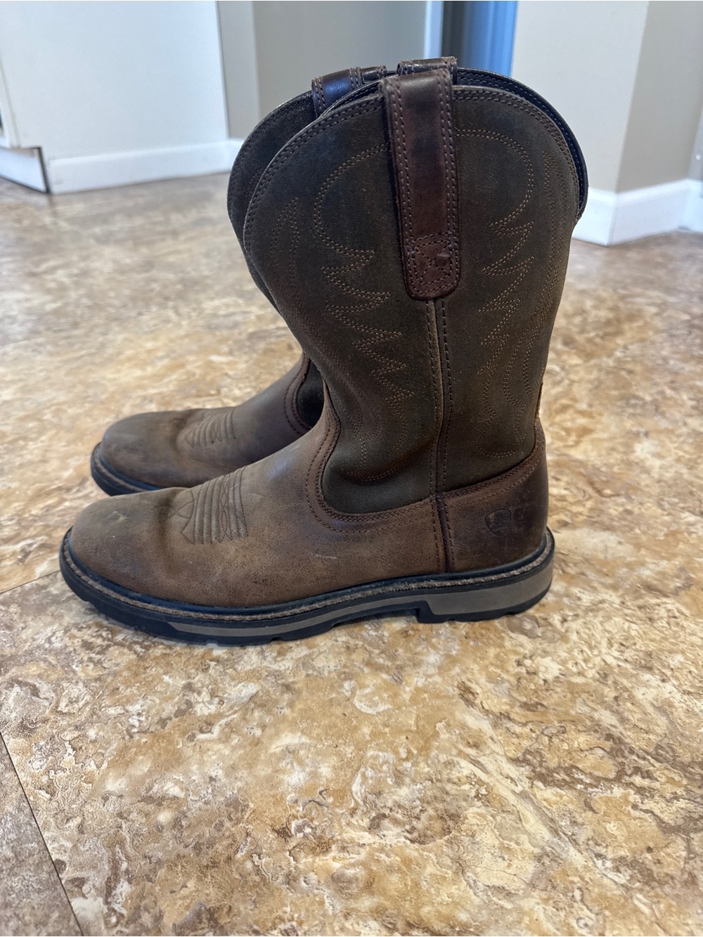 Ariat Dark Brown Leather Pull-On Cowboy Boots